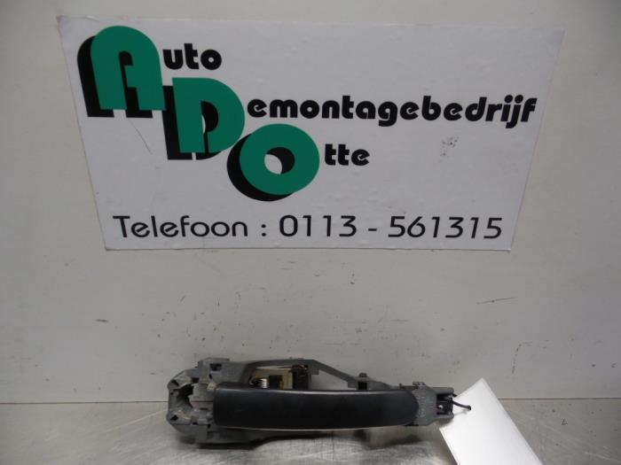 Portiergreep 2Deurs links van een Volkswagen Fox (Fox 05-), Auto-onderdelen, Gebruikt, -, Volkswagen, -