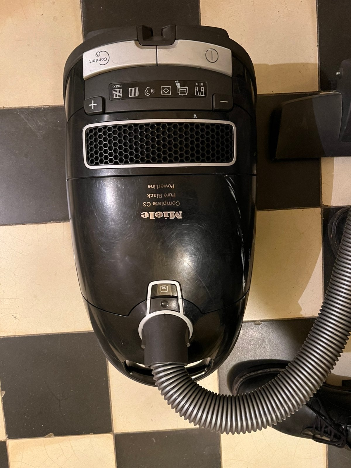Aspirateur Miele c3 moteur fume, Electroménager, Aspirateurs, Enlèvement ou Envoi, Comme neuf, Miele