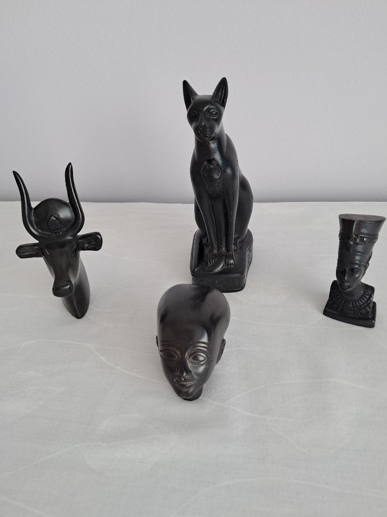 set van 4 Egyptische sculpturen in zwart basalt, Antiek en Kunst, Overige onderwerpen, Minder dan 20 cm, Buste, Ophalen of Verzenden