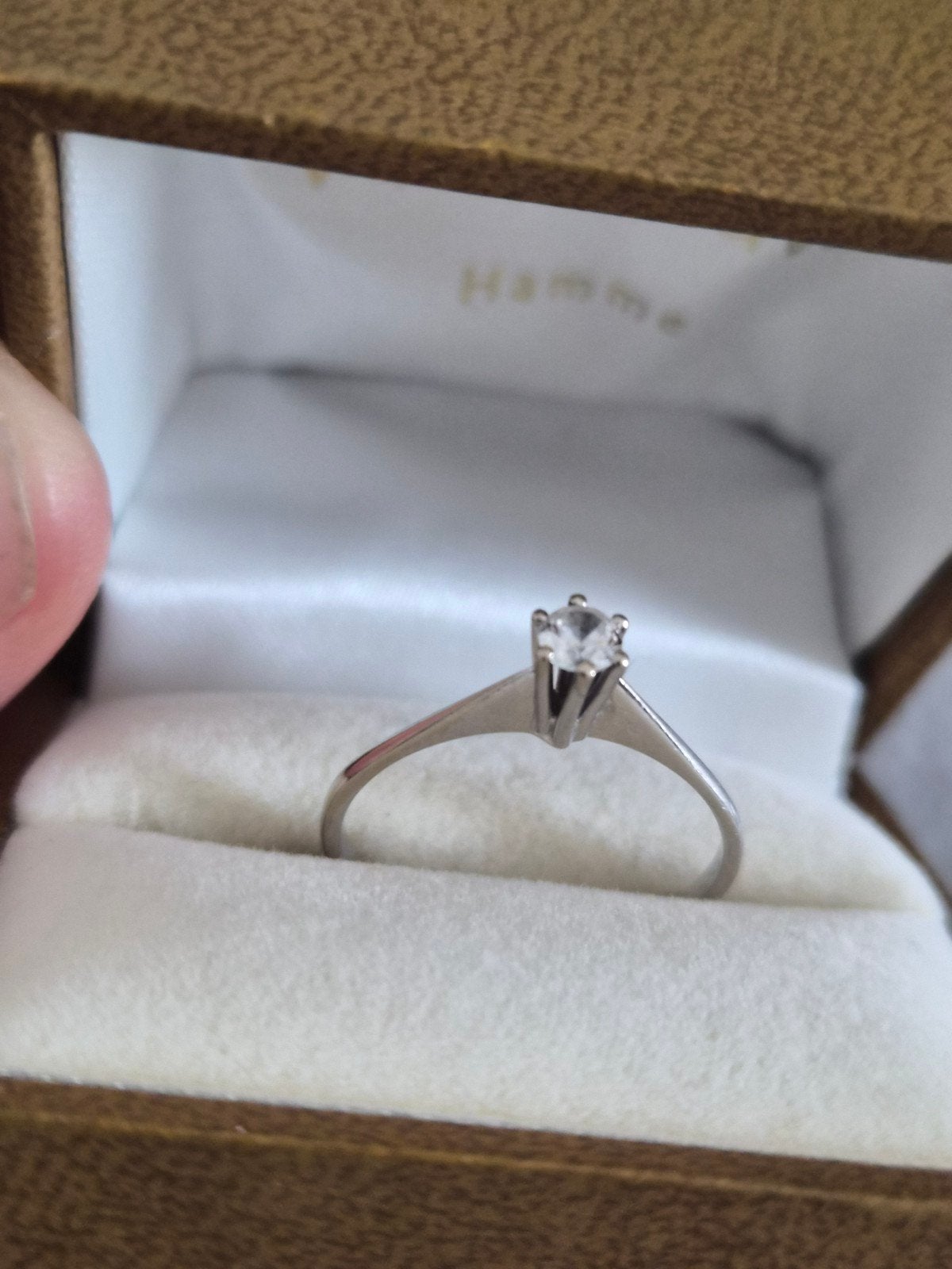 witgoud met diamant ring, Handtassen en Accessoires, Ringen, Ophalen, Wit, Met edelsteen, Dame