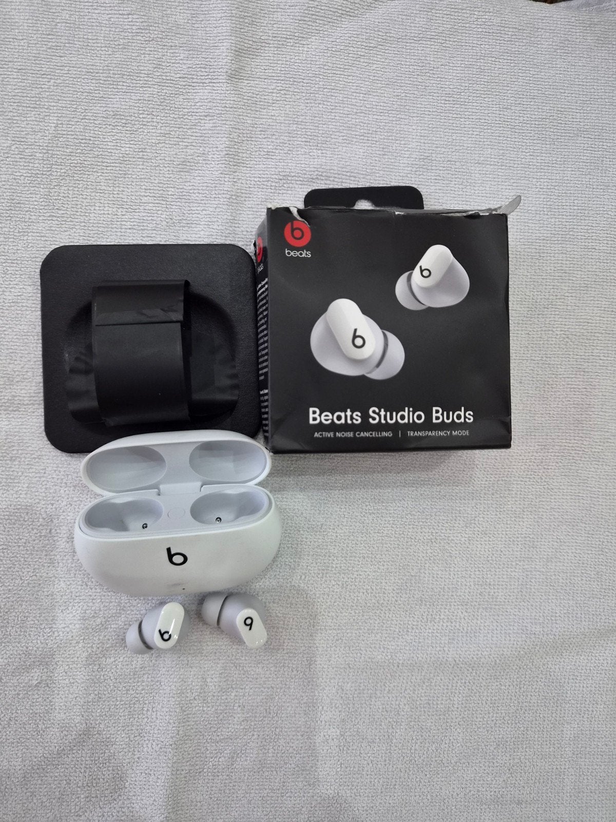 beats studio buds wit in doos, Enlèvement ou Envoi, Blanc, Beats
