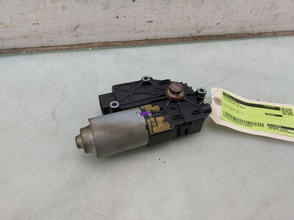 TOIT OUVRANT MOTEUR Kia Sportage (NQ5E) (01-2021/-), Autos : Pièces & Accessoires, Kia, Info@kia.de, Utilisé, Theodor-Heuss-Allee 11
60486  Frankfurt am Main, DE