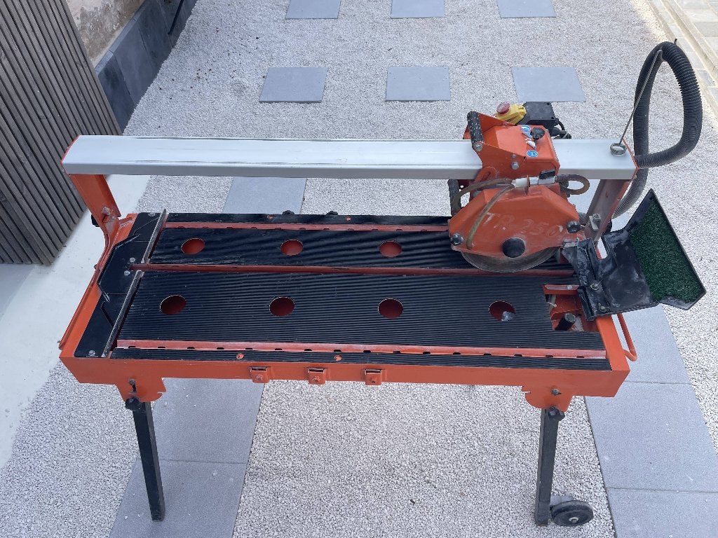 Scie à carreaux, Bricolage & Construction, Outillage | Scies mécaniques, 1200 watts ou plus, 30 à 70 mm, Enlèvement, Utilisé