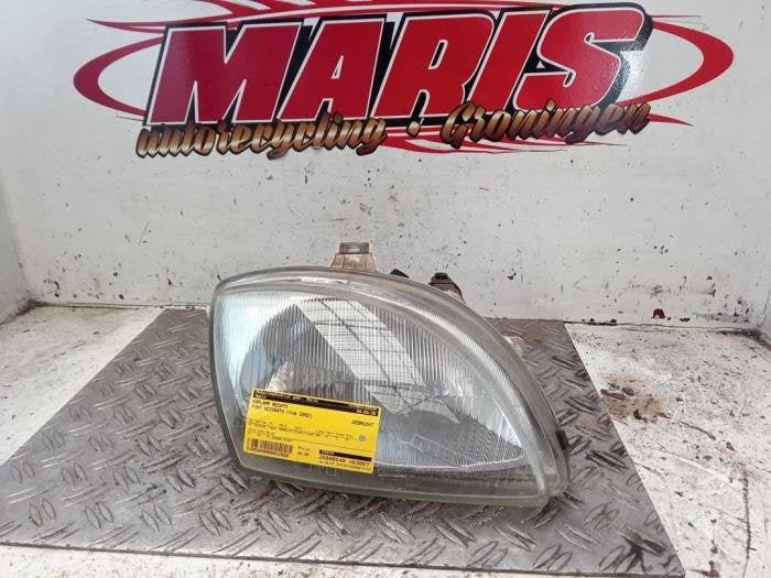 Koplamp rechts van een Fiat Seicento, Auto-onderdelen, Gebruikt, -, -, Fiat