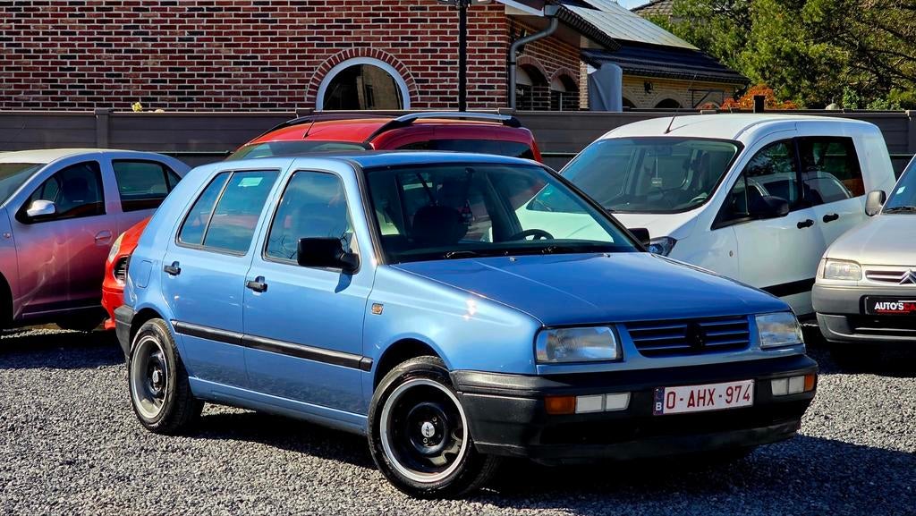 VW Golf 1.4i Benzine 5Deurs OLDtimer Nieuwstaat, Auto's, Voorwielaandrijving, Stof, Zwart, Blauw