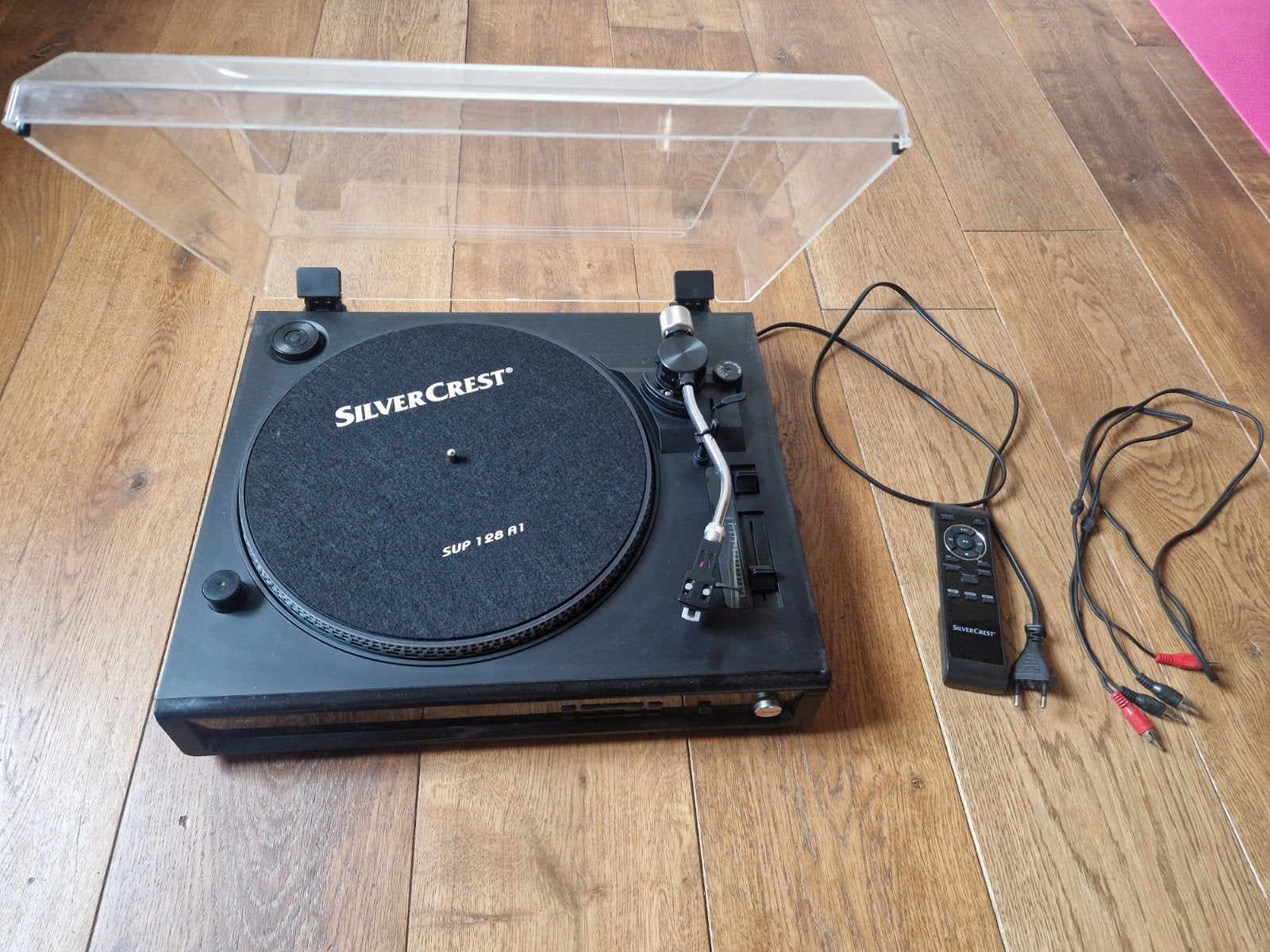SilverCrest sup 128 A1 platenspeler, TV, Hi-fi & Vidéo, Tourne-disques, Enlèvement, Tourne-disque