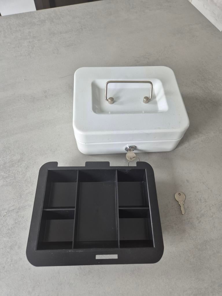 Coffret de sécurité metallique pour monnaies et billets, Ophalen