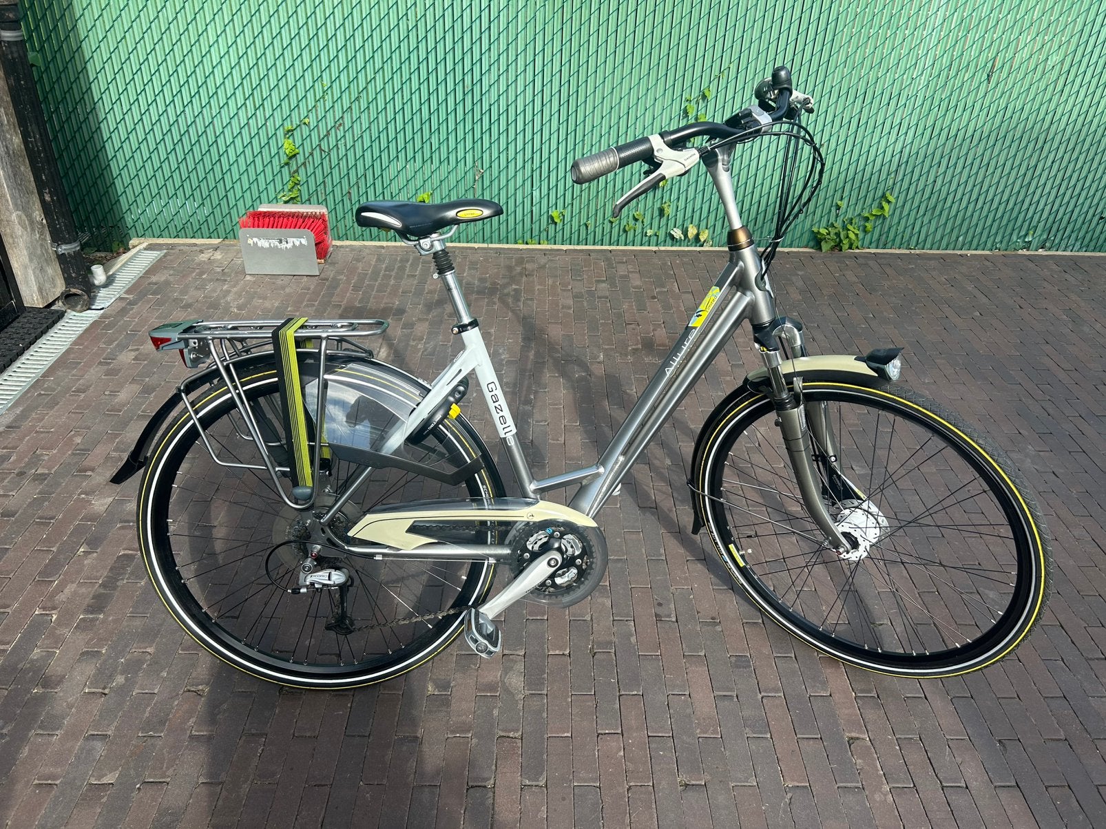 Damesfiets gazelle, Fietsen en Brommers, Ophalen, 47 tot 50 cm, Versnellingen, Zo goed als nieuw