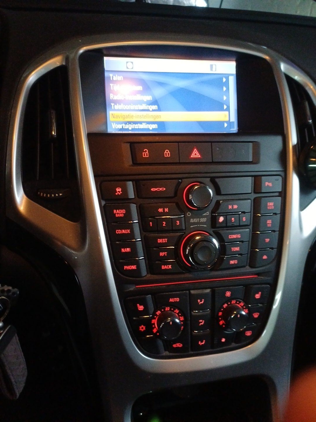 opzoek naar een Android radio voor een  astra j, Auto diversen, Ophalen of Verzenden, Gebruikt