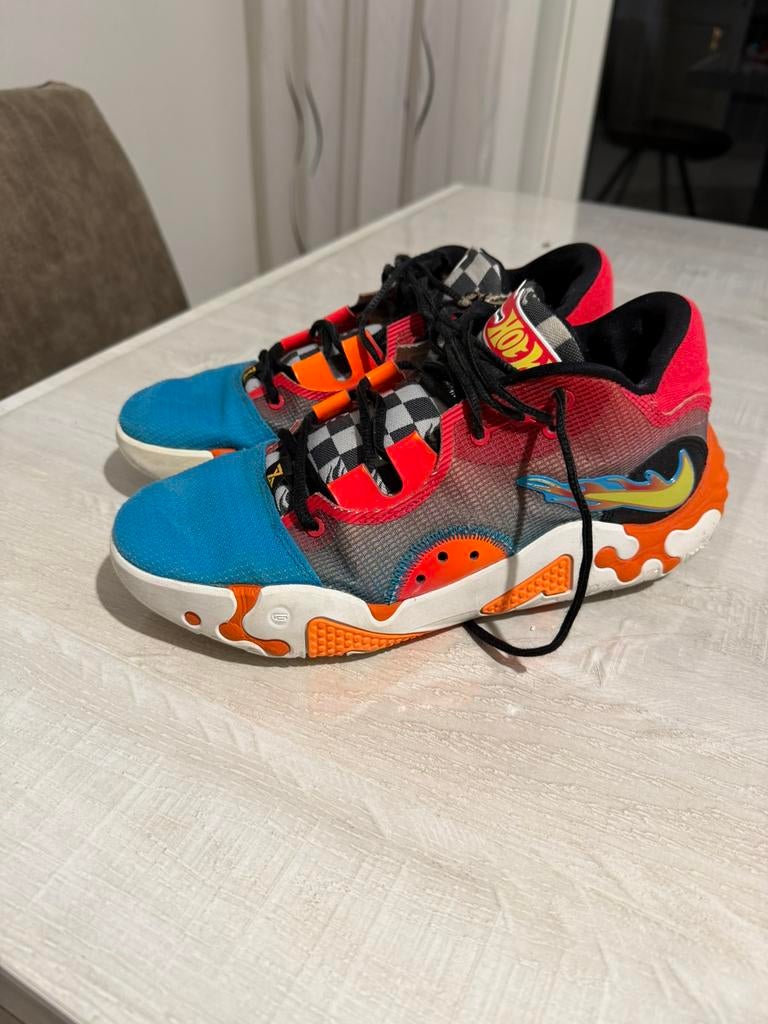 Nike PG6 Hot Wheels – Goede staat – Maat 42.5, Enlèvement, Utilisé