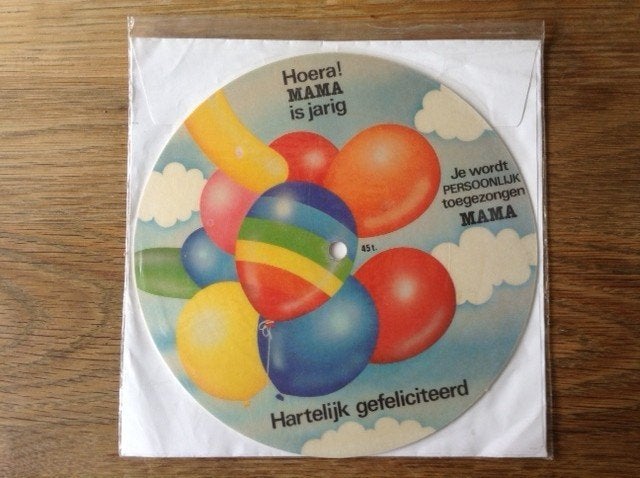 single hoera! mama is jarig, En néerlandais, Enlèvement ou Envoi, 7 inch, Housse de protection extérieure