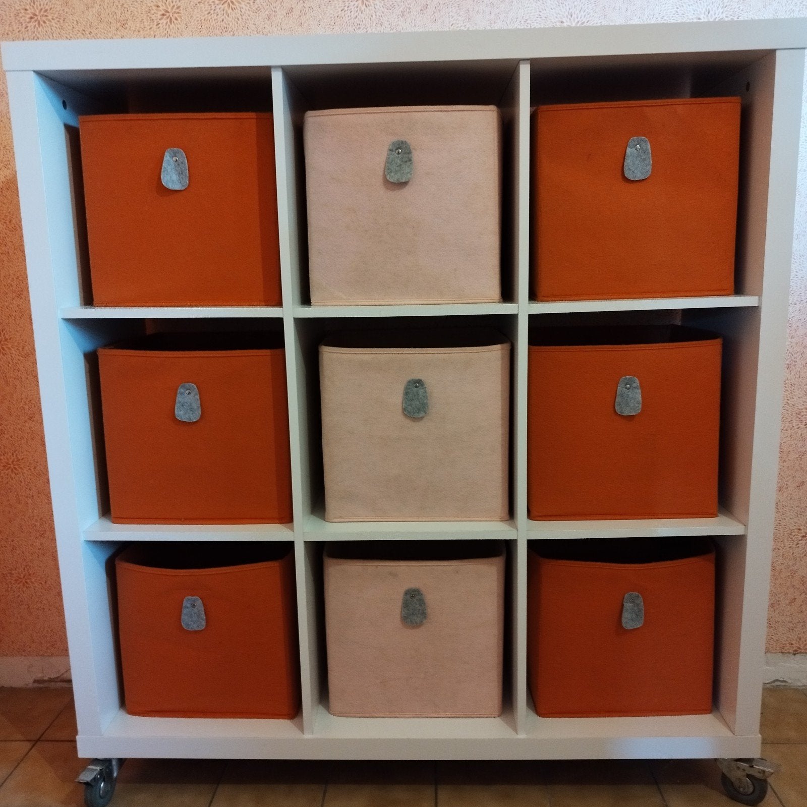Kallax kast met opbergboxen, Ophalen