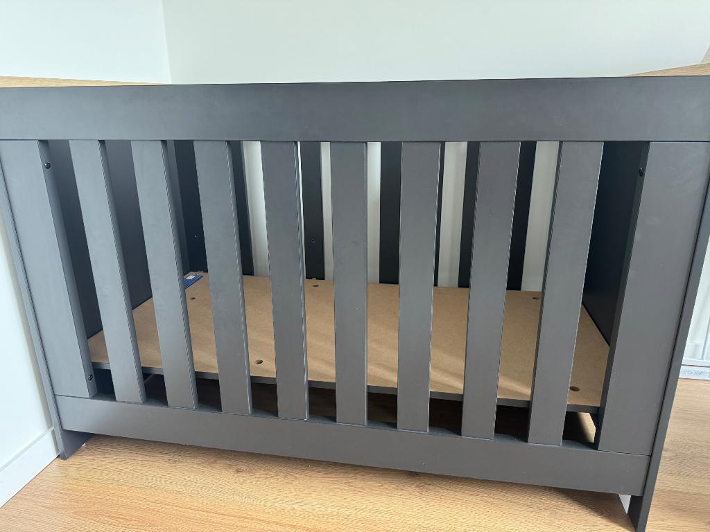 Baby slaapkamer incl. Matras aerosleep, Kinderen en Baby's, Babywiegjes en Ledikanten, Ophalen, Zo goed als nieuw, Ledikant