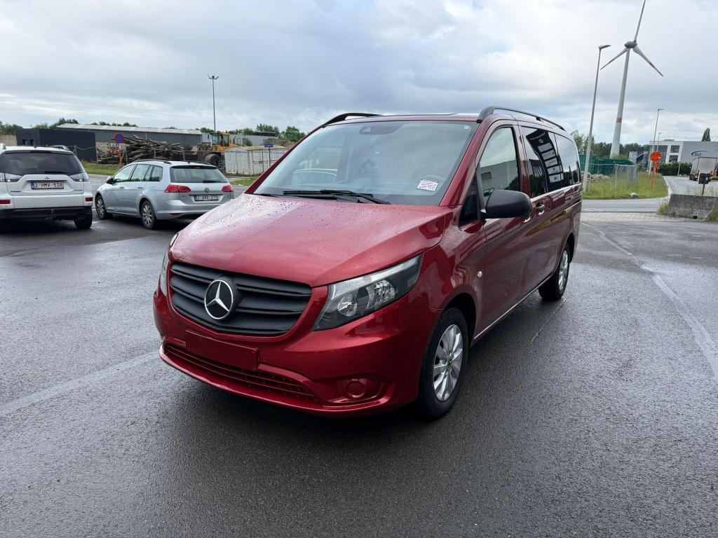 Mercedes-Benz Vito Tourer 116 (Numéro de stock 79554), Autos, Rouge, Achat, Euro 6, Entreprise
