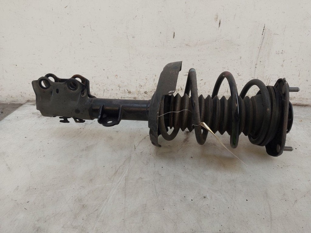 AMORTISSEUR OU ABSORBEUR DE CHOC AVANT GAUCHE Corolla Cross, Kundenbetreuung@toyota.de, Toyota, Utilisé, Toyota-Allee 2
50858  Köln, DE