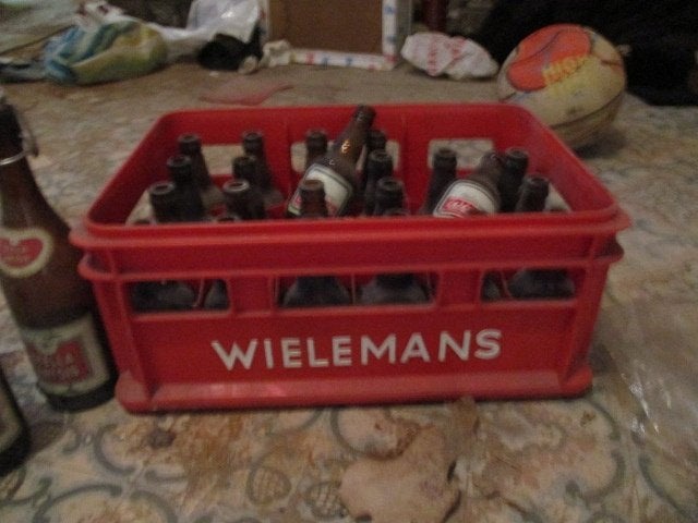 ancien "bac de bière wiels"  -- collector, Collections, Enlèvement, Utilisé, Bouteille(s)
