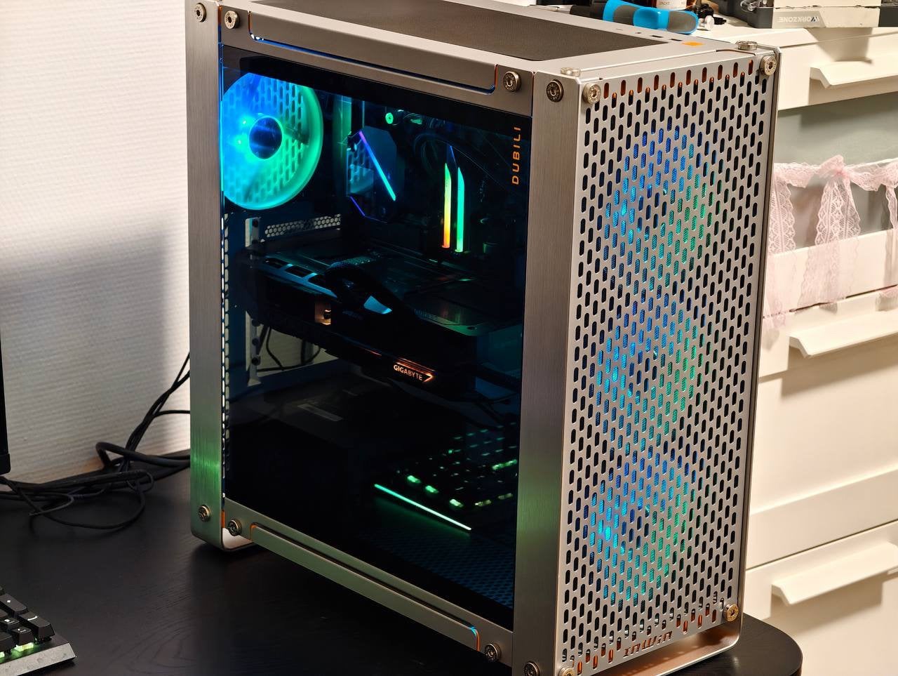 Monstre de Puissance Gaming & Workstation | RTX 5080 • Ryzen, Informatique & Logiciels, Enlèvement, Comme neuf, Gaming