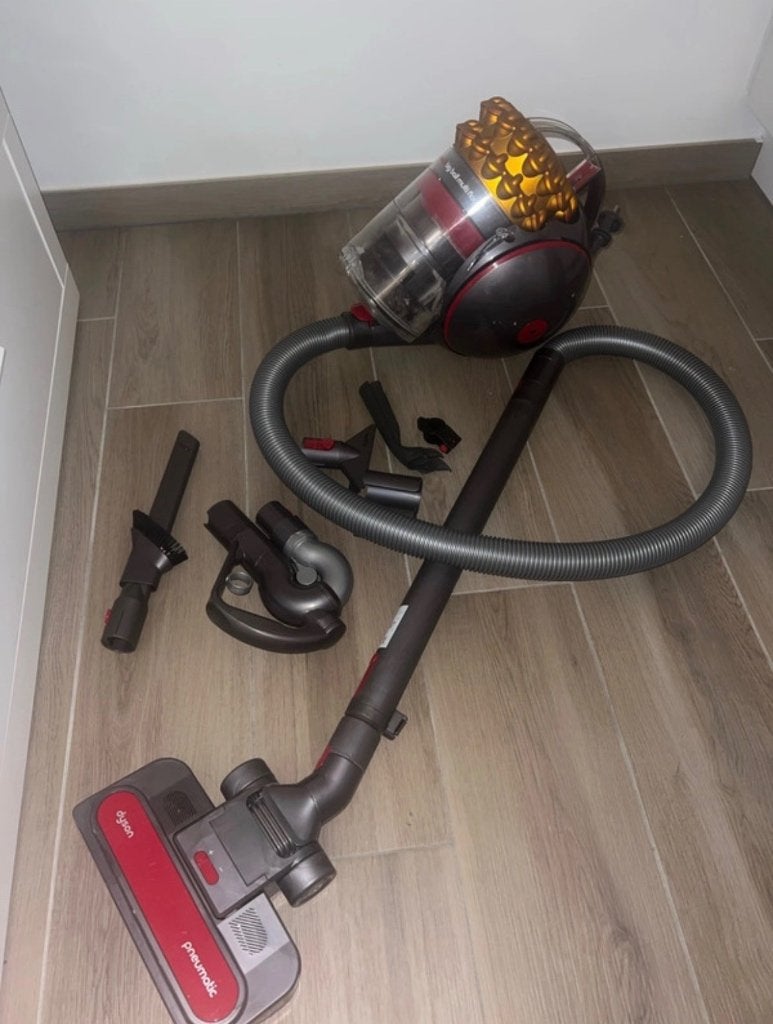 Dyson stofzuiger, Elektronische apparatuur, Stofzuigers, Ophalen, Gebruikt, Geschikt voor harde vloeren, Reservoir
