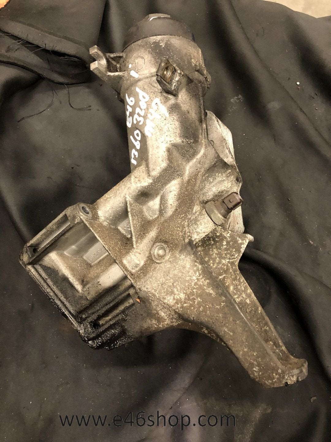 OLIEFILTERHUIS BMW E46 320D M47 MOTOR, Gebruikt, -, -, Ophalen of Verzenden