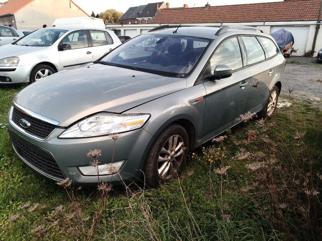 F.Mondeo 1,8tdci. 200km. 2010. En très bon état générale., Autos, 90 kW, Achat, Mondeo, Boîte manuelle