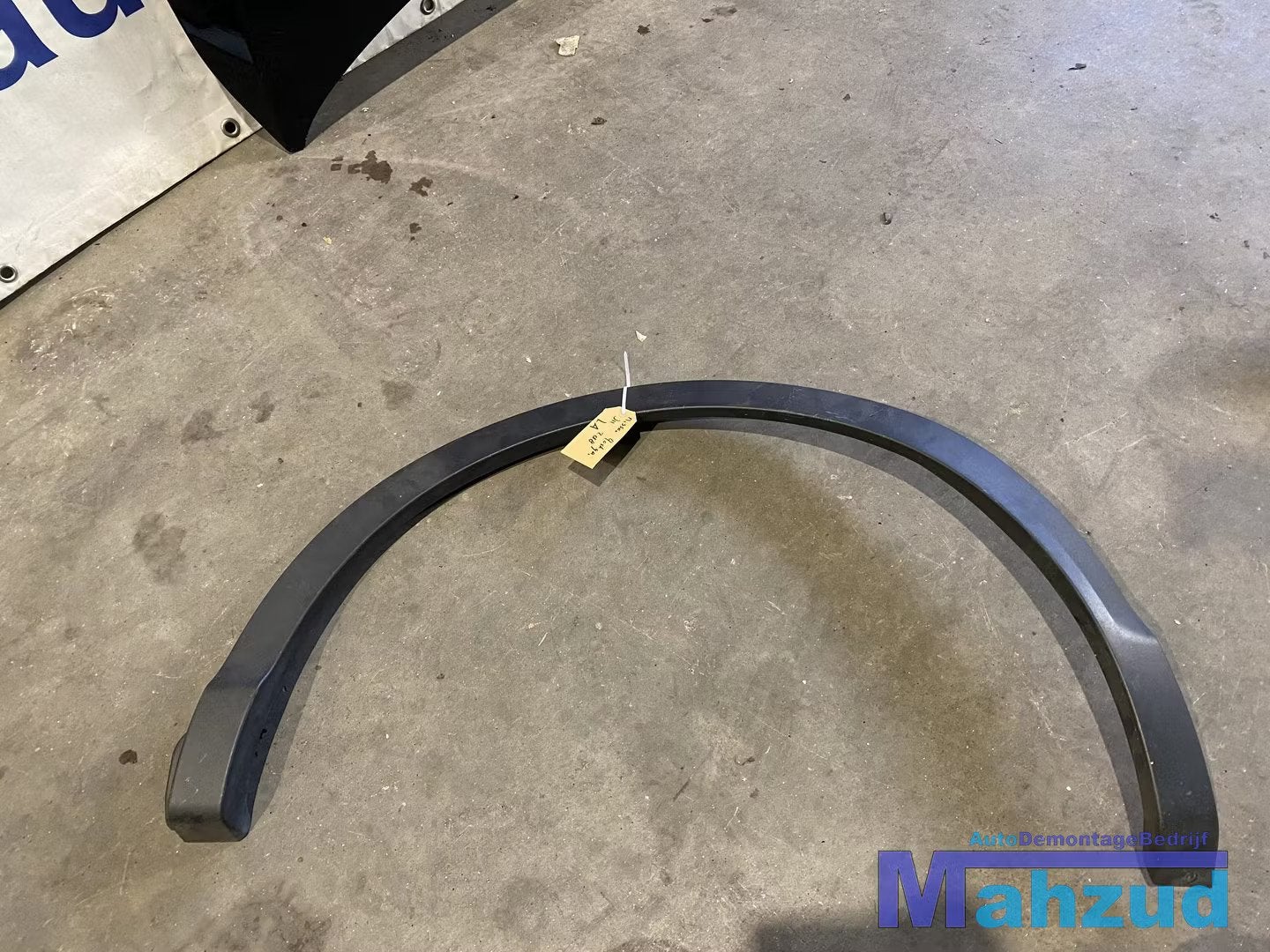 NISSAN QASHQAI 2 J11 Links achter bumper strip lijst 2013-20, Arrière, Nissan Motor Co., Ltd., Pare-chocs, Takashima 1-chome 1-1
220-8686  Yokohama