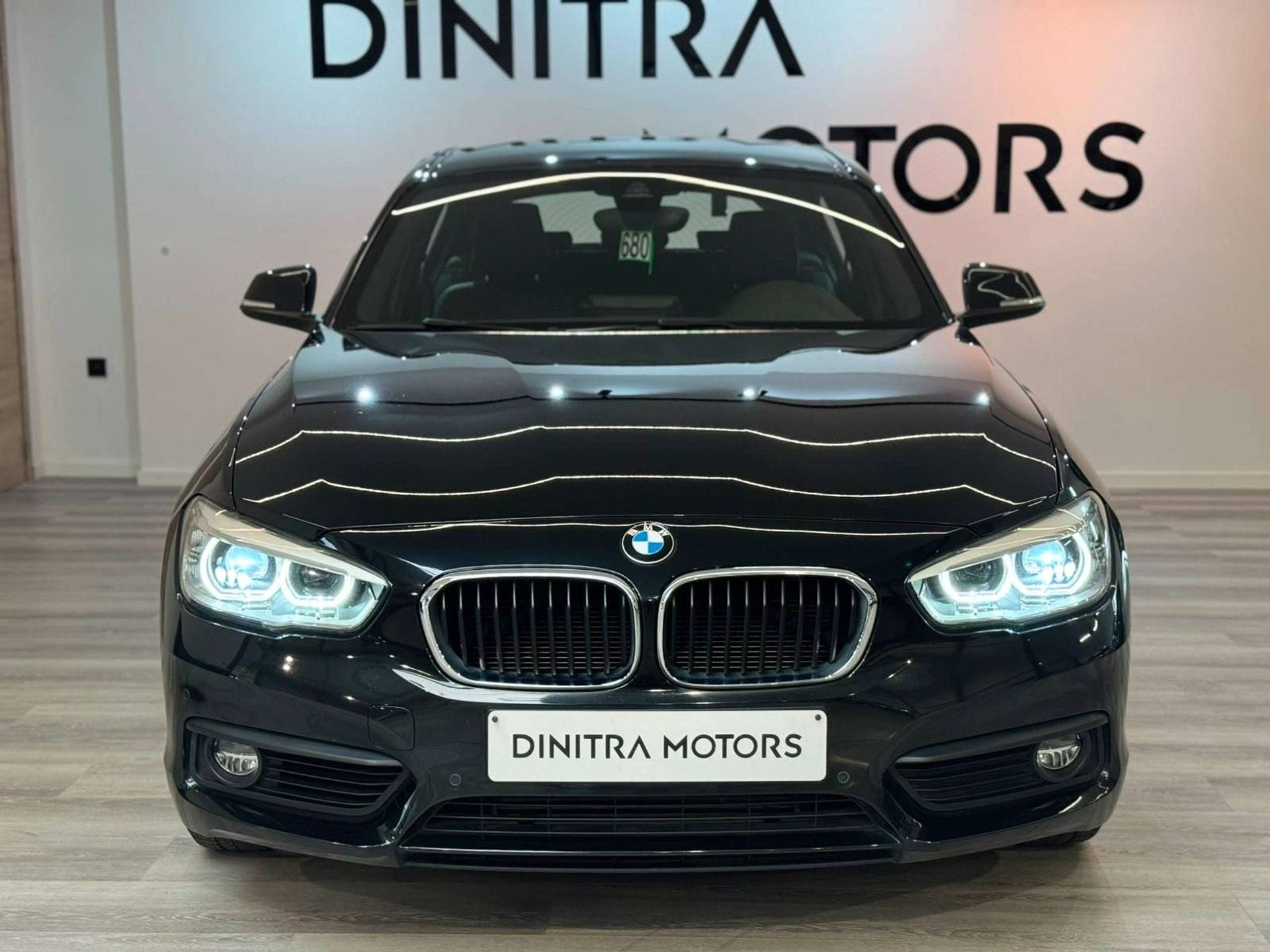 BMW 116 - Navi/Cruise/LED/Zetelvw, Autos, BMW, Euro 6, Entreprise, Boîte manuelle, Noir