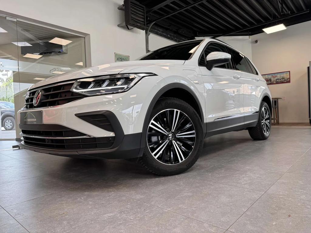Volkswagen Tiguan Tiguan 1.4 plug in ! OPF DSG * trekhaak !, Autos, Volkswagen, 1395 cm³, Achat, 5 portes, 5 places