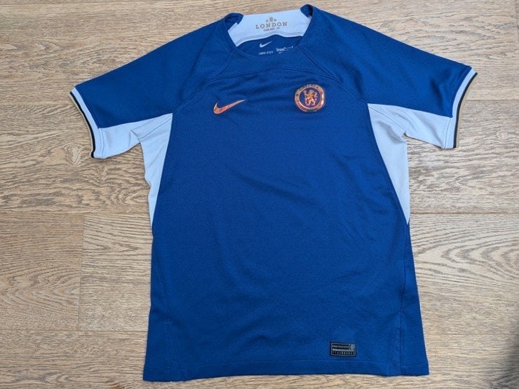 t-shirt Nike original de Chelsea - taille 158 (13 ans), Kinderen en Baby's, Ophalen, Zo goed als nieuw