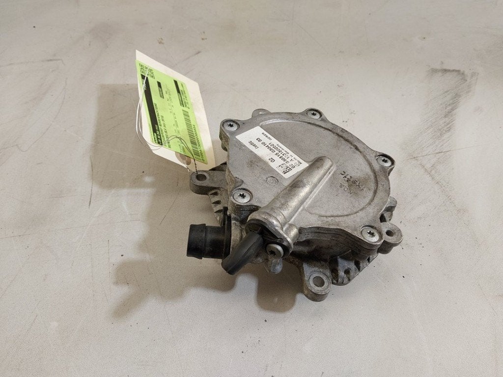 VACUUMPOMP REMBEKRACHTIGING ABS GLA (156.9) (|A1331800501|), Gebruikt, Mercedes-Benz, Dialog.mb@mercedes-benz.com, Mercedes-Benz AG