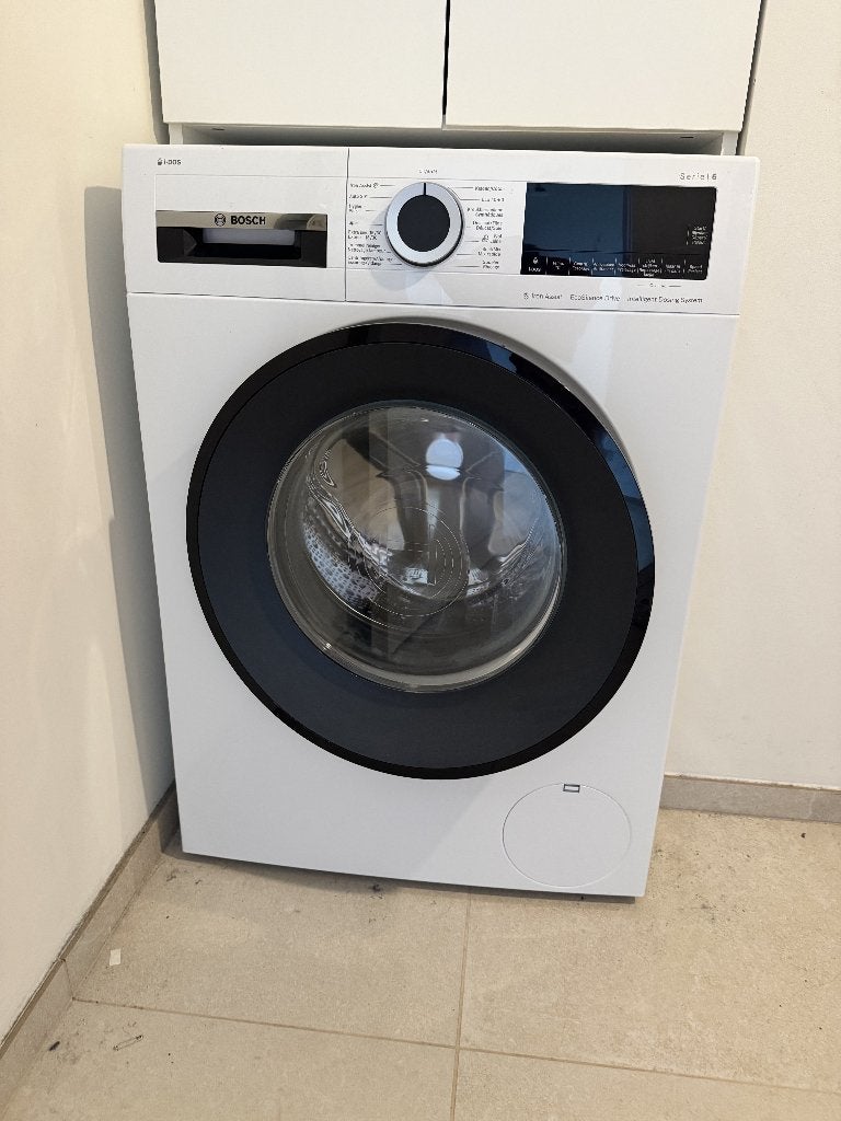 Bosch WGG244F3FG wasmachine 9kg – zeer goede staat, Elektronische apparatuur, Ophalen, 1200 tot 1600 toeren, Minder dan 85 cm