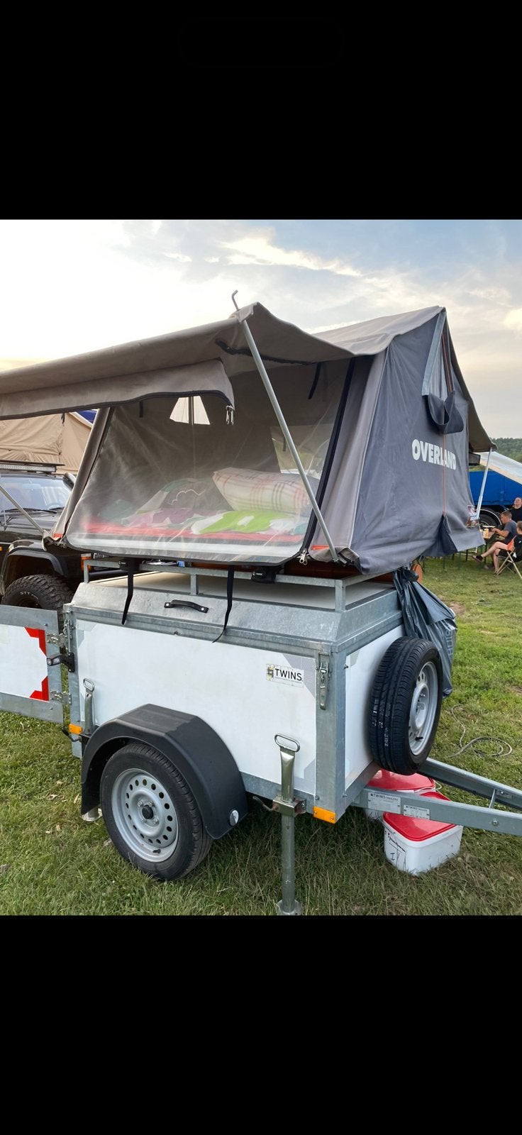 Overland dantent met karetje, Caravans en Kamperen, Ophalen, Zo goed als nieuw, Tot en met 2