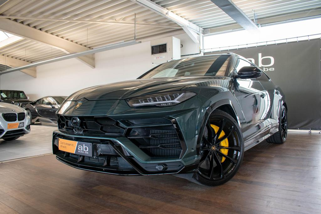 Lamborghini Urus 4.0 BITURBO V8, LUCHTVER, PANO, 360 PARK-A, Autos, 0 kg, 0 kg, Noir, 0 cylindres