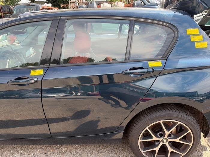 Portier 4Deurs links-achter van een BMW 1-Serie (B38), Gebruikt, -, Deur, -