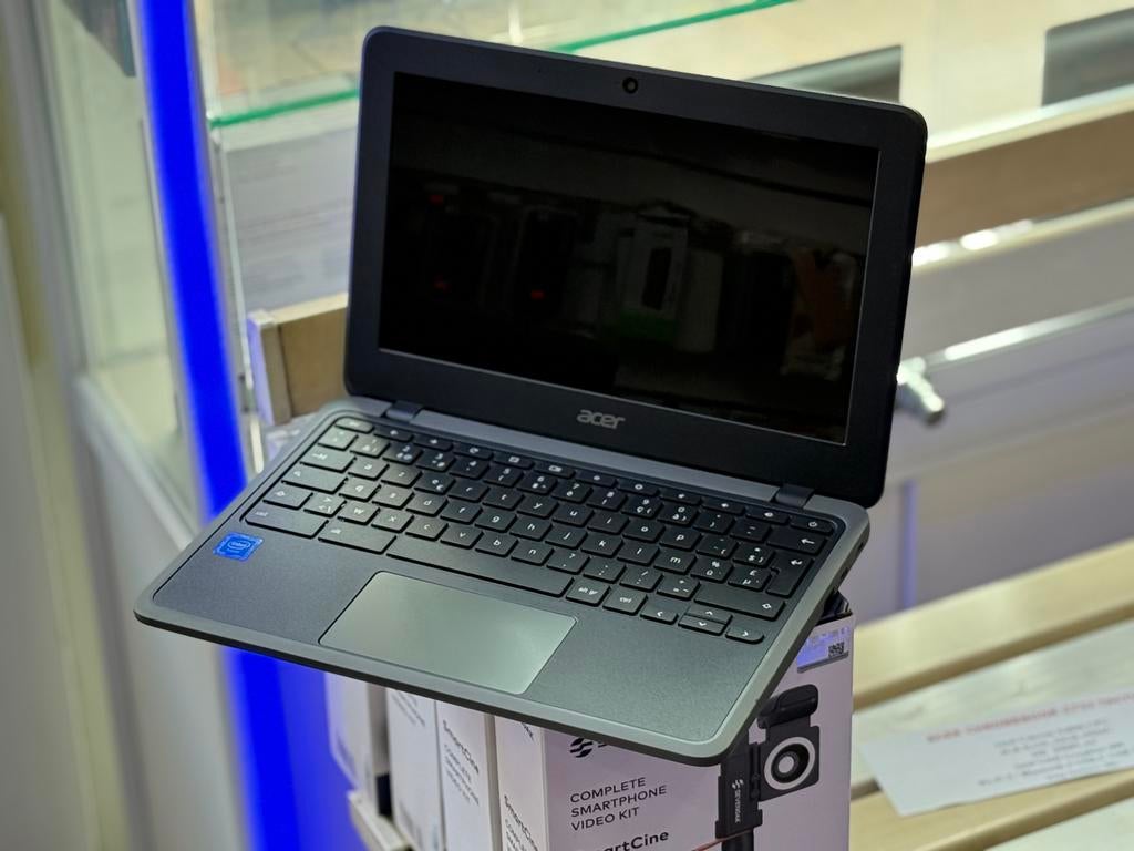Pc acer chromebook c733 tactile, Enlèvement, Comme neuf