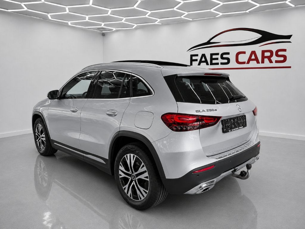 Mercedes GLA 250E DCT Business Solution PHEV, Dealer onderhouden, 1800 kg, Euro 6, 4 cilinders