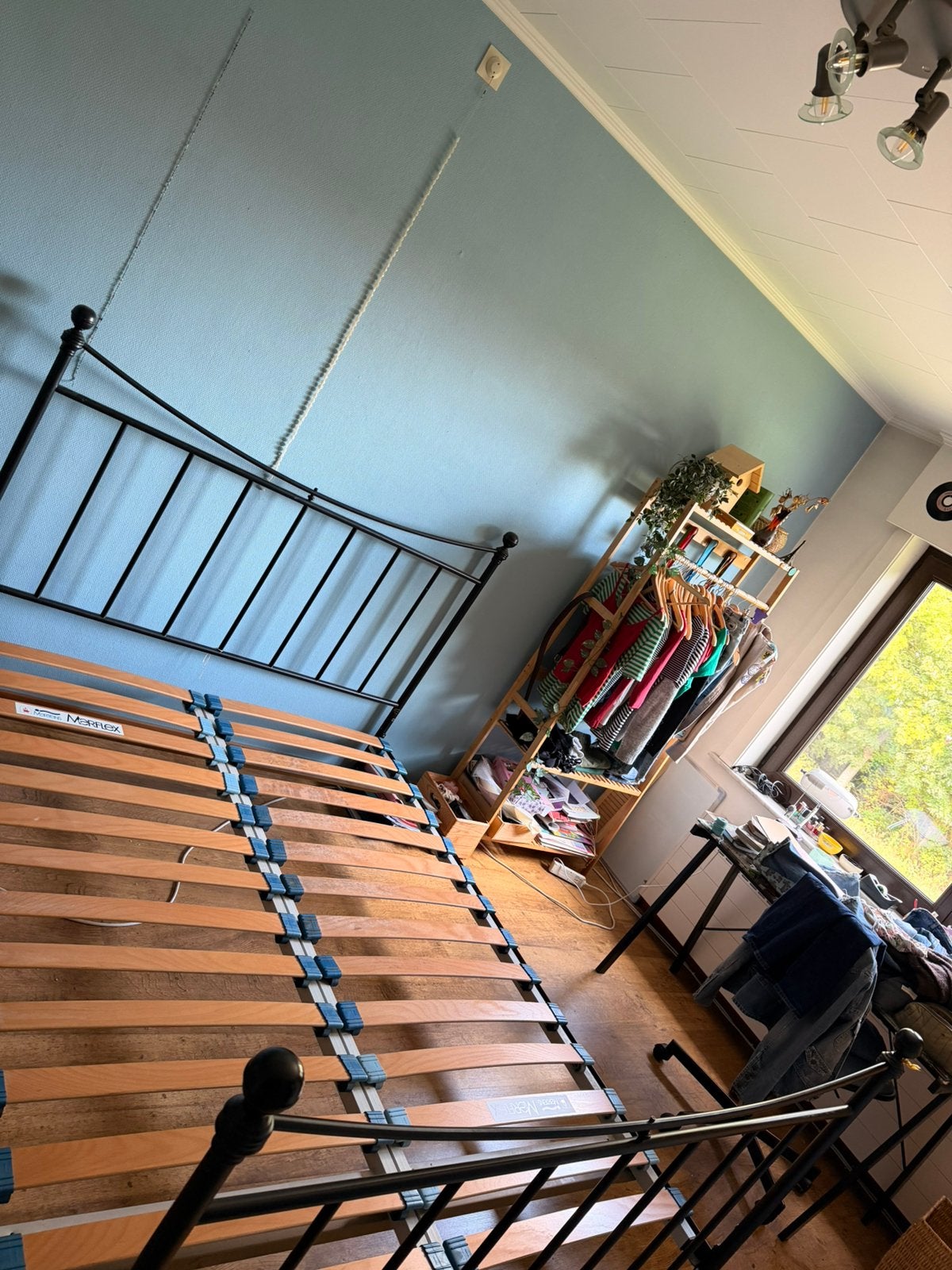 Metalen bed 160 cm op 200cm, Enlèvement, Comme neuf, 160 cm