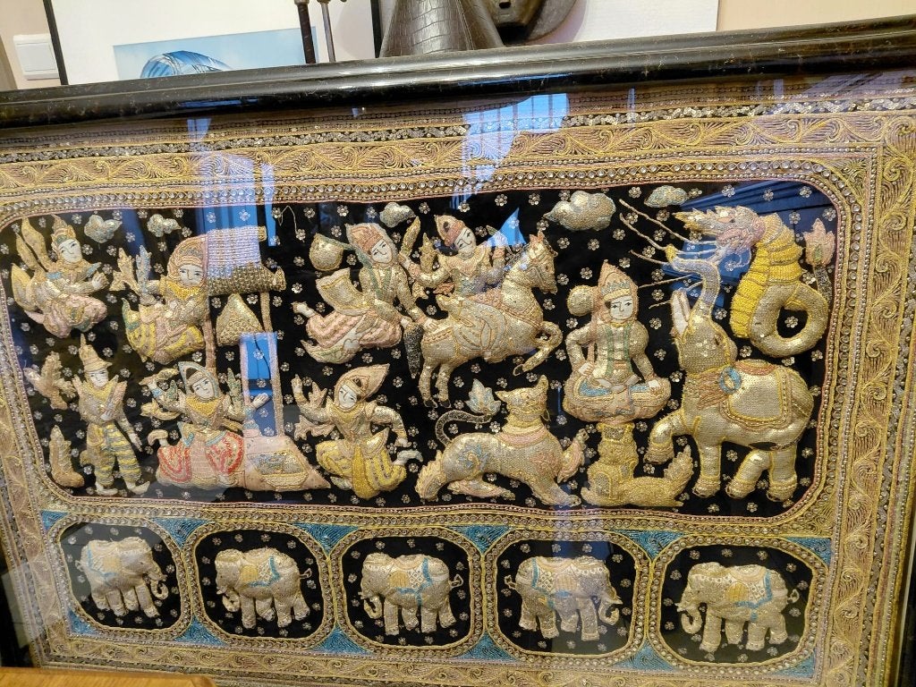 Groot Thaïs handgemaakt tafereel, Antiek en Kunst, Ophalen