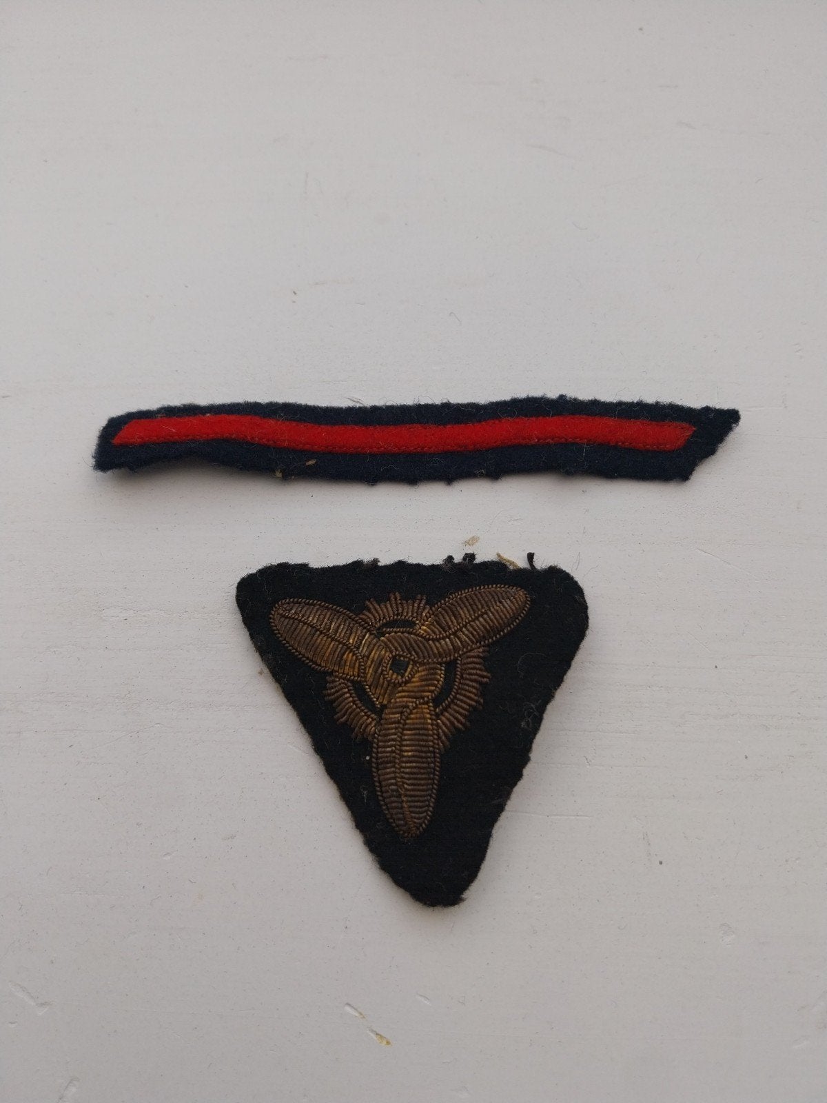2 insignes inconnus de l'armée de l'air française et alleman, Enlèvement ou Envoi, Armée de l'air