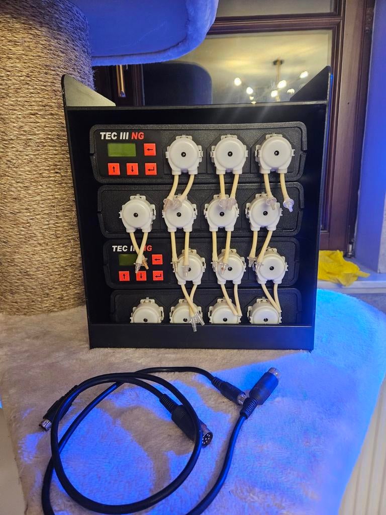 Set van 2 grotech doseerpompen, Verzamelen, Automaten | Gokkasten en Fruitautomaten, Euro, Ophalen