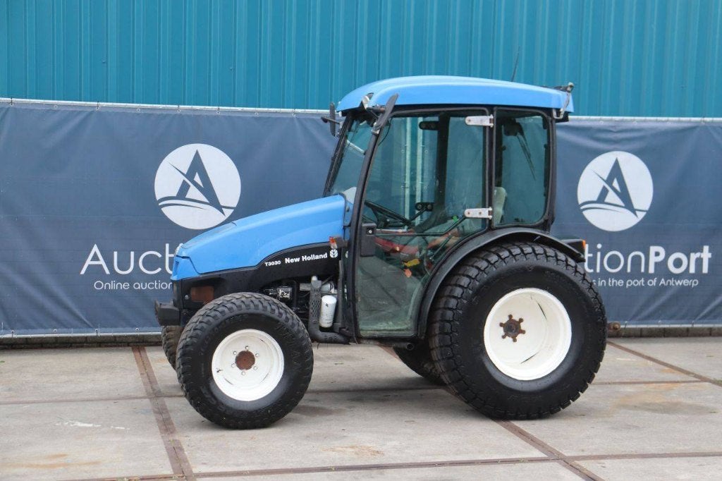 Vente aux enchères : Tracteurs et mini-tracteurs, Enlèvement