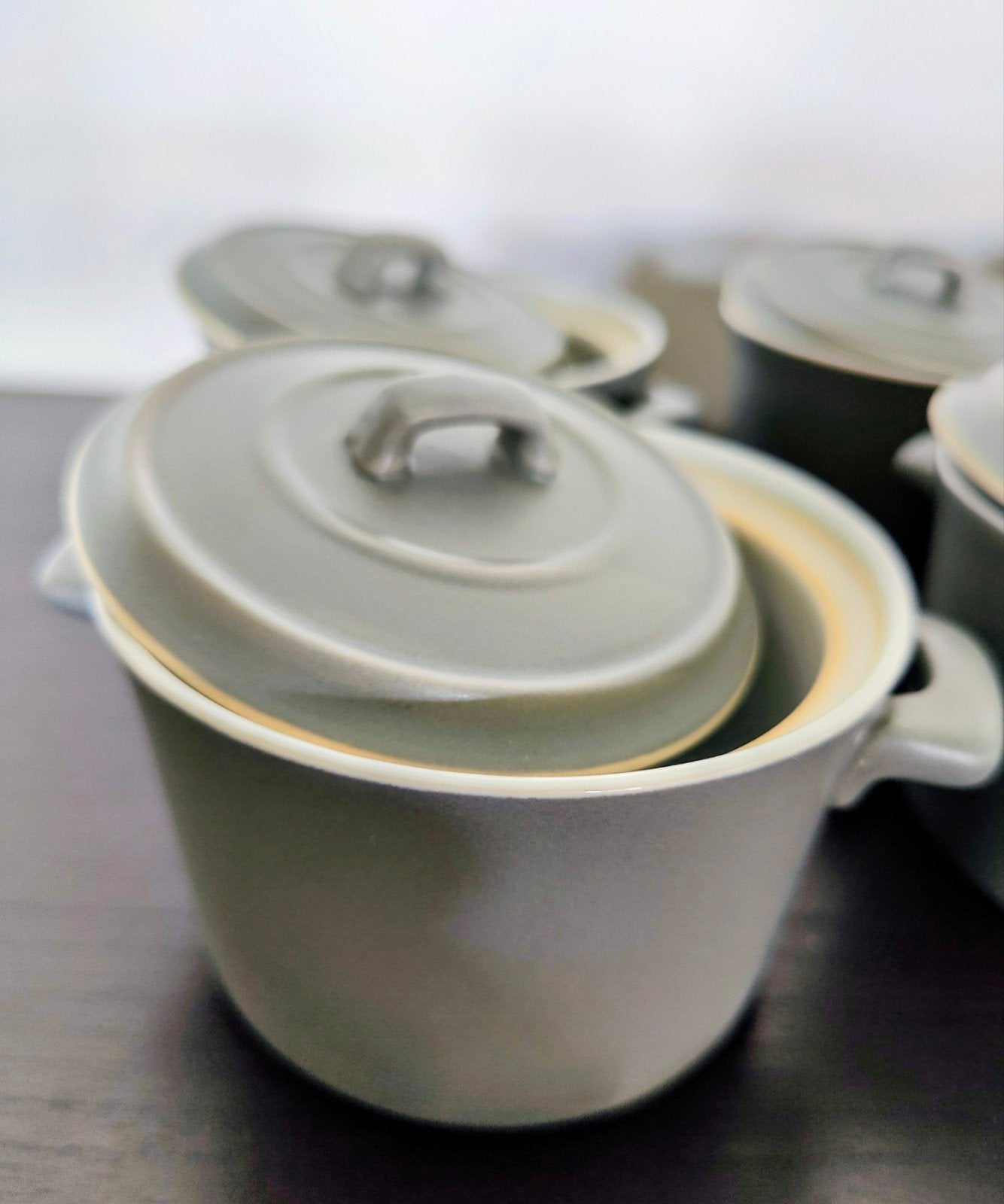 12 mini-ovenpotjes / cocottes (6x grijs & 6x blauw)
- Nieuw!, Huis en Inrichting, Keuken | Potten en Pannen, Nieuw, Overige typen