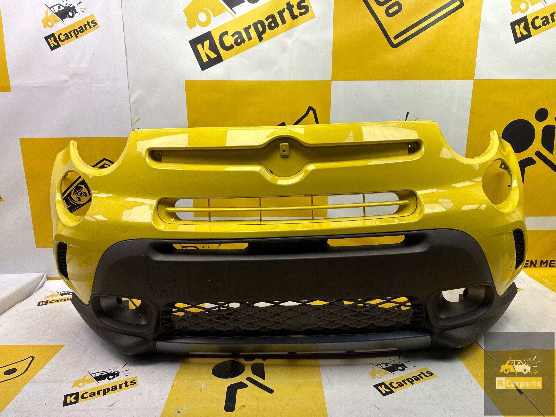 Pare-chocs avant complet d'origine Fiat 500L 735570809, Pare-chocs, Stellantis Europe S.p.A., Info@stellantis.com, Utilisé