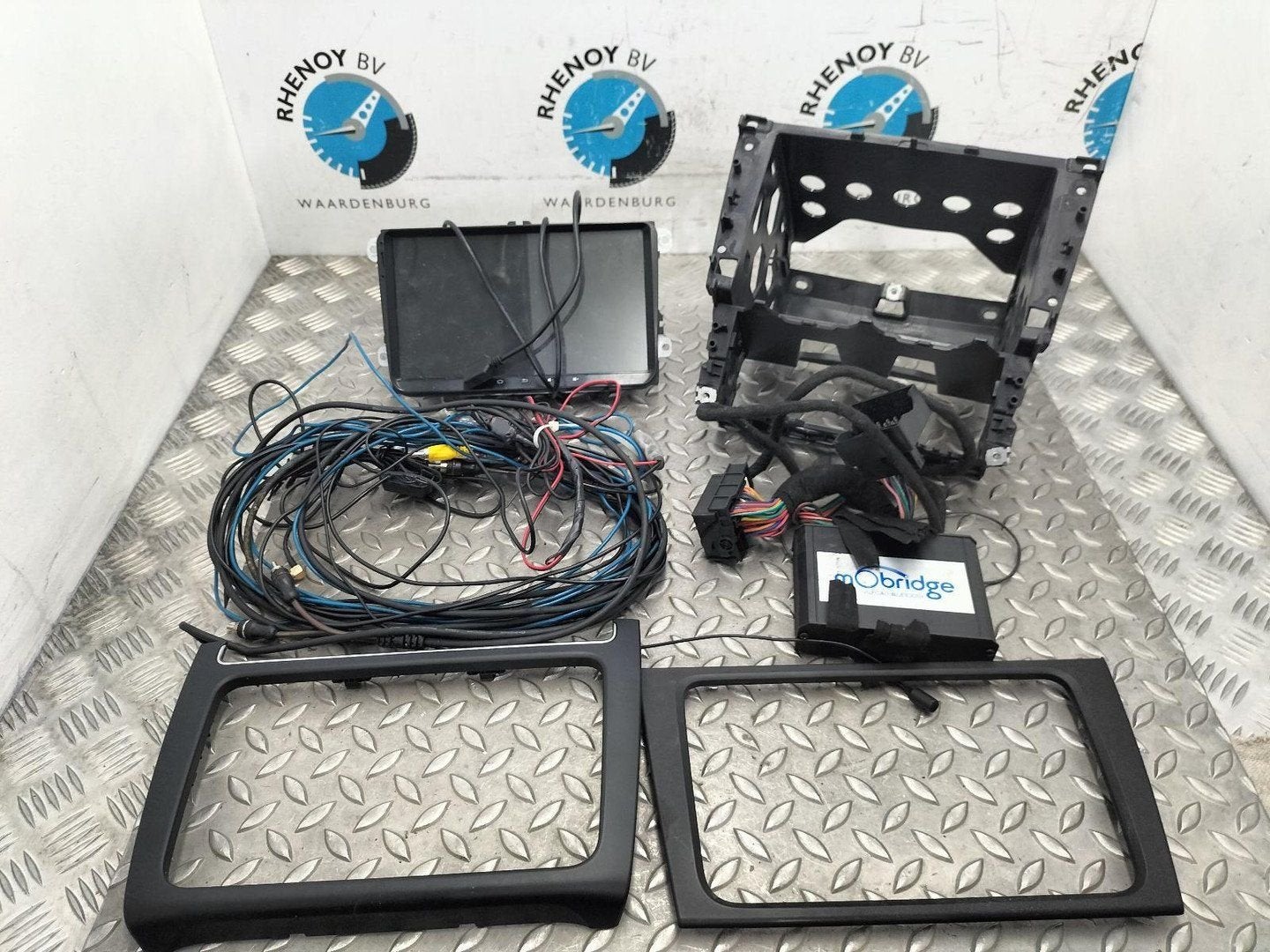 VOLKSWAGEN POLO 1.2 Easyline  RADIO 2011, Ophalen of Verzenden, Gebruikt, Stiba lid
