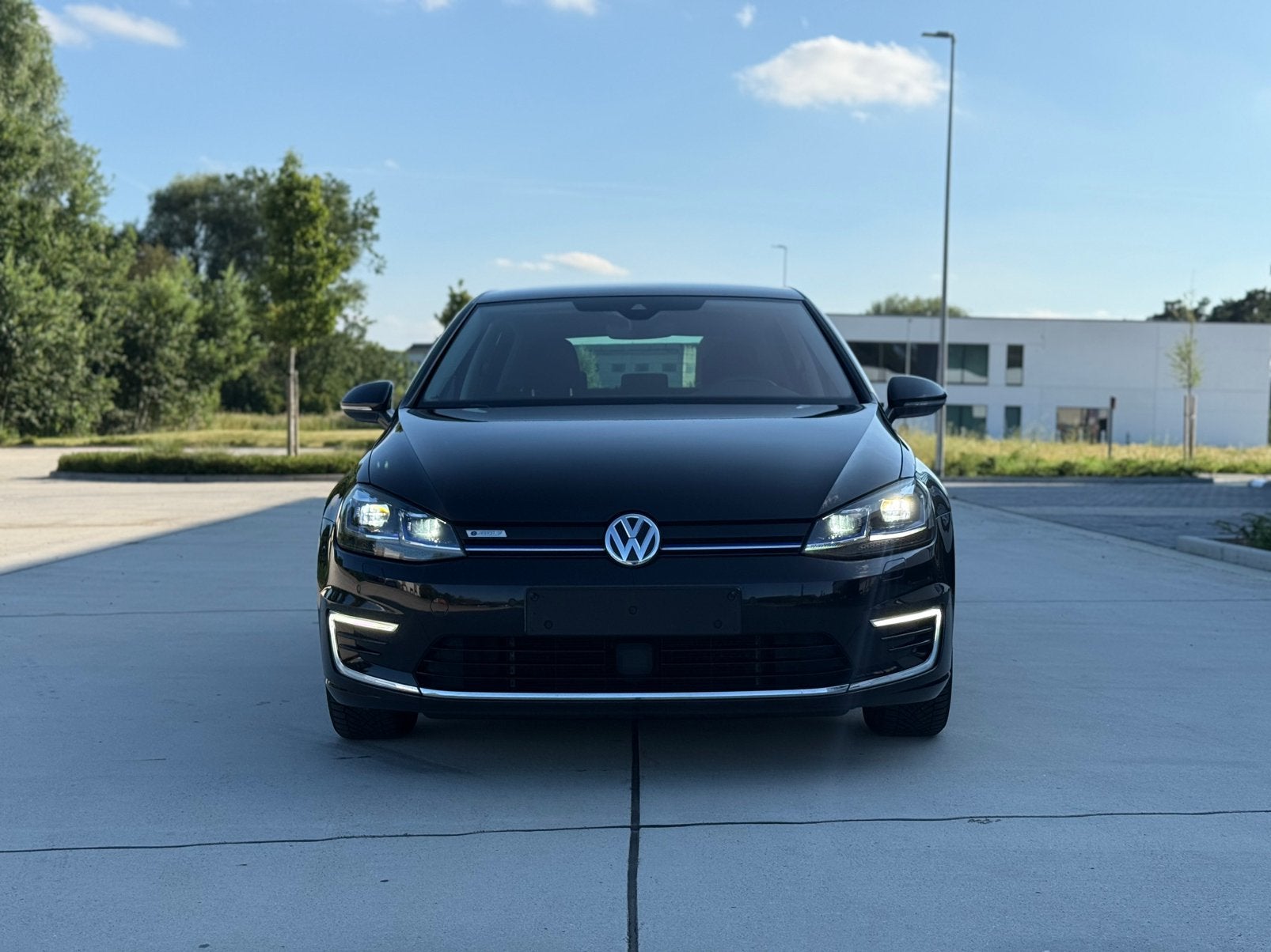 Volkswagen e-Golf - 35.8kWh - 2020, Auto's, Volkswagen, Testrit aan huis, Zwart, 5 zetels, 5 deurs