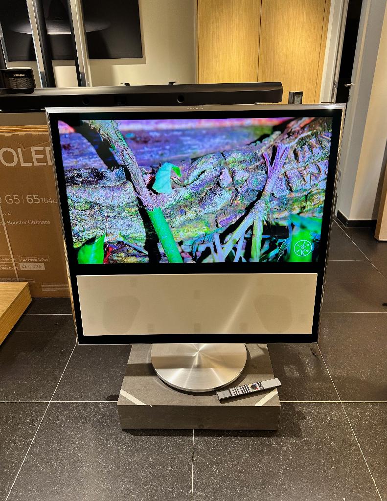 Bang & Olufsen Beovision 11-40 met motor stand - B&O, Info@bang-olufsen.dk, Comme neuf, Enlèvement, Bang & Olufsen Alle 1 / DK-7600 Struer / Denmark