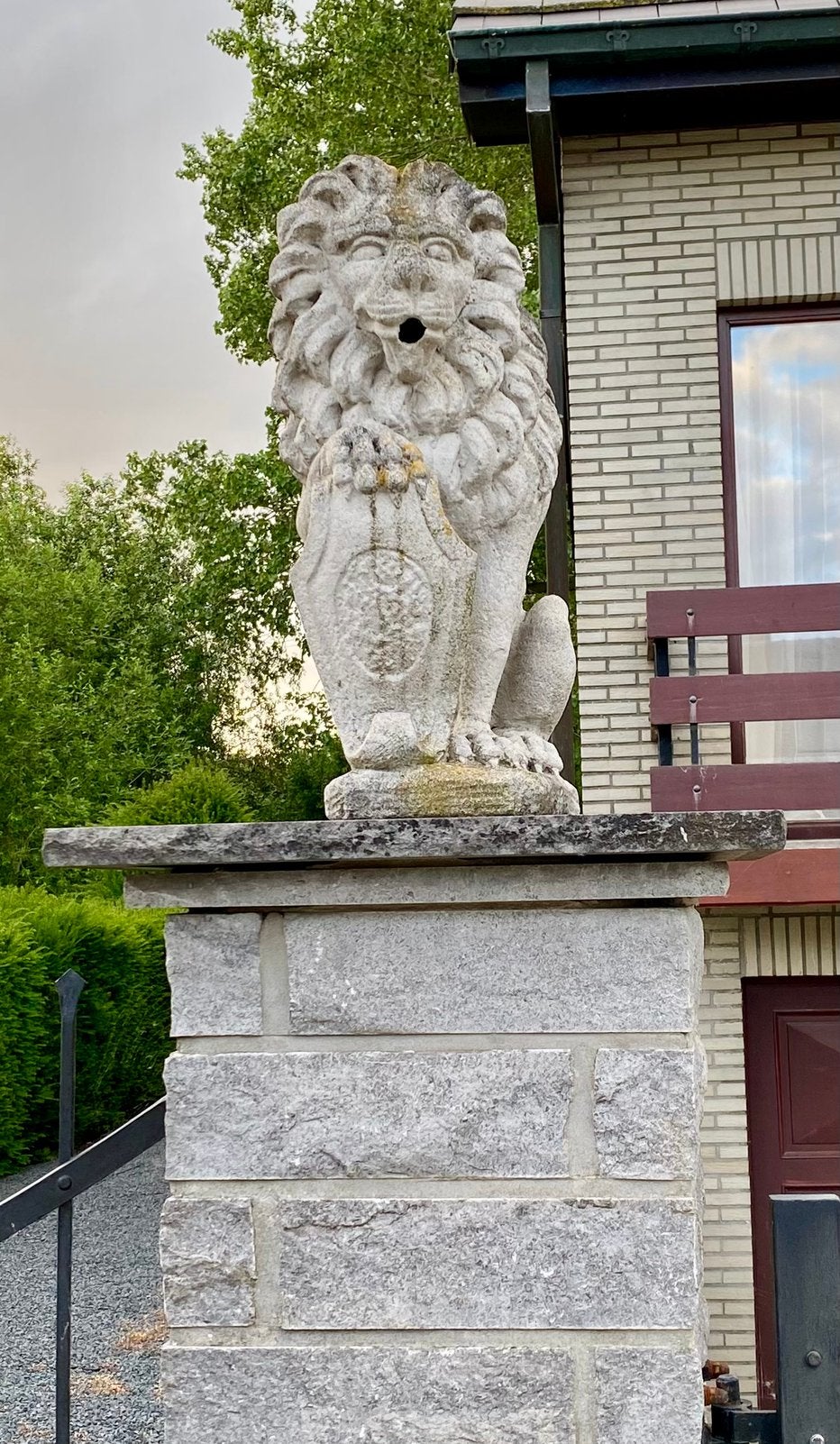 Stenen leeuwen (2) – tuinbeeld/poortbeeld/fonteinornament, Tuin en Terras, Ophalen