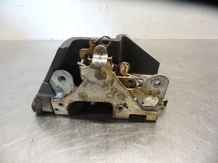 Serrure portière mécanique 4portes arrière gauche d'un Me, -, 3 mois de garantie, Utilisé, -