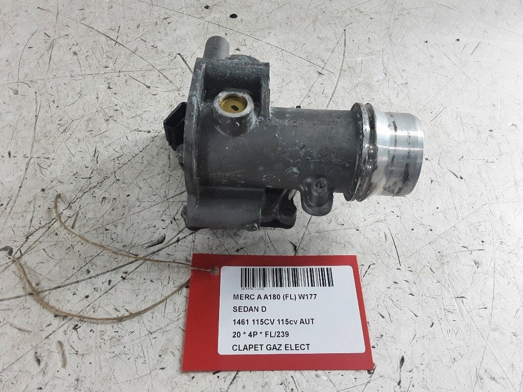 GASKLEPHUIS Mercedes-Benz A Limousine (177.1) (161A03415RA), Gebruikt, Mercedes-Benz, Dialog.mb@mercedes-benz.com, Mercedes-Benz AG