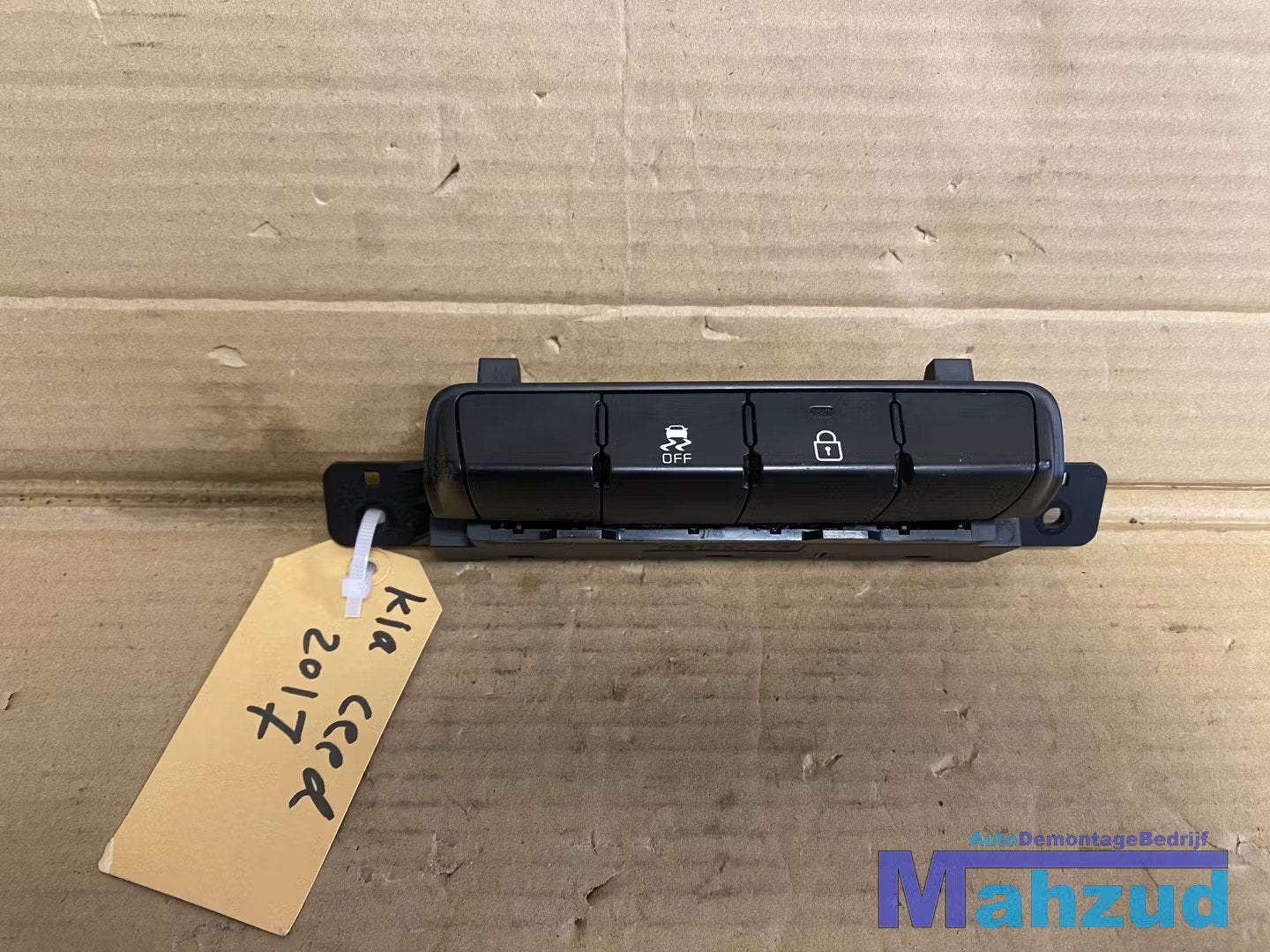 KIA CEE'D Centrale deur vergrendeling schakelaar 2012-2019, Heolleung-ro 12
06797  Seoul, Info@kia.com, Kia Corporation, Gebruikt