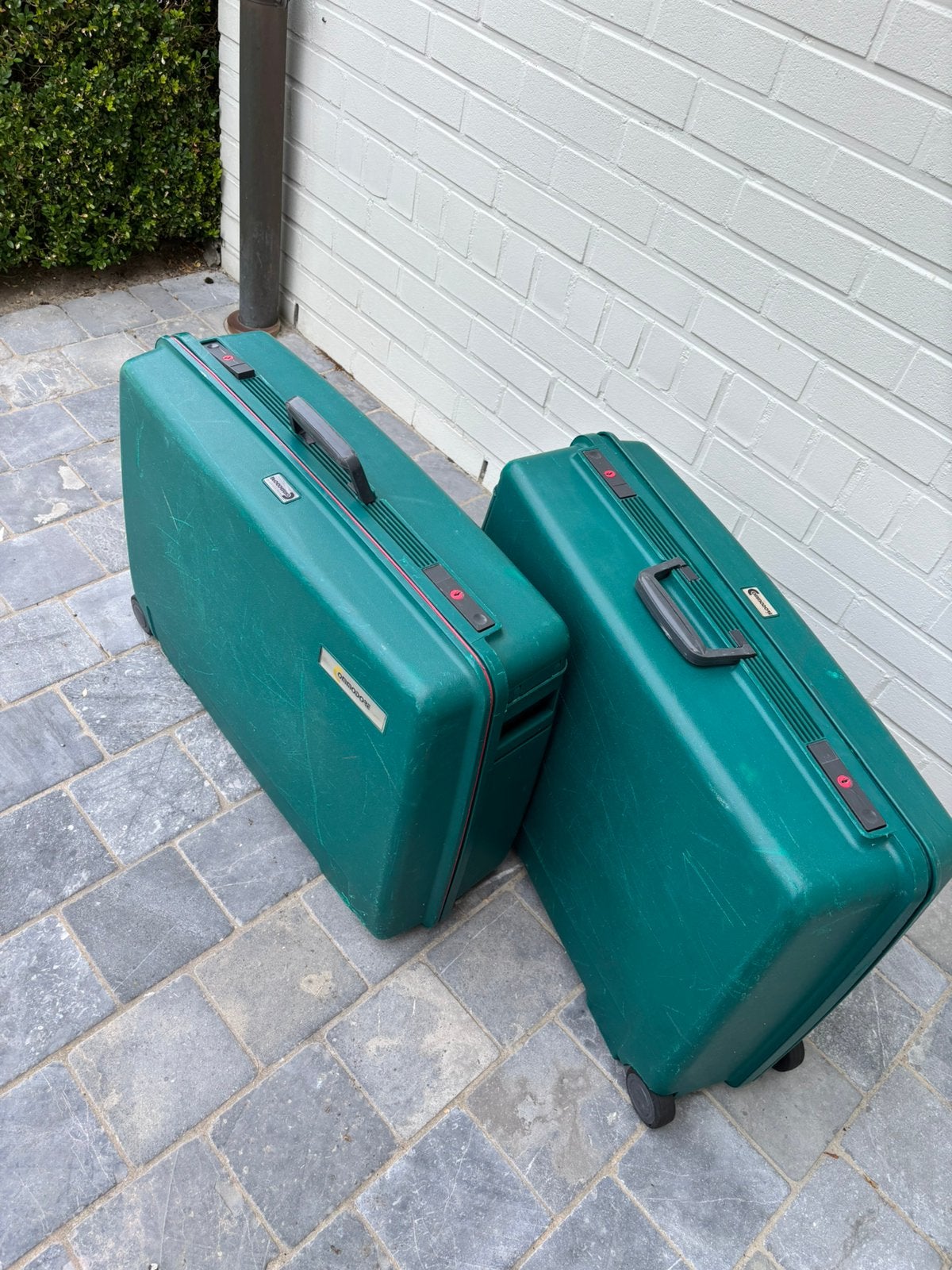 2 reiskoffers, Plastique dur, Enlèvement, Utilisé, 60 à 70 cm